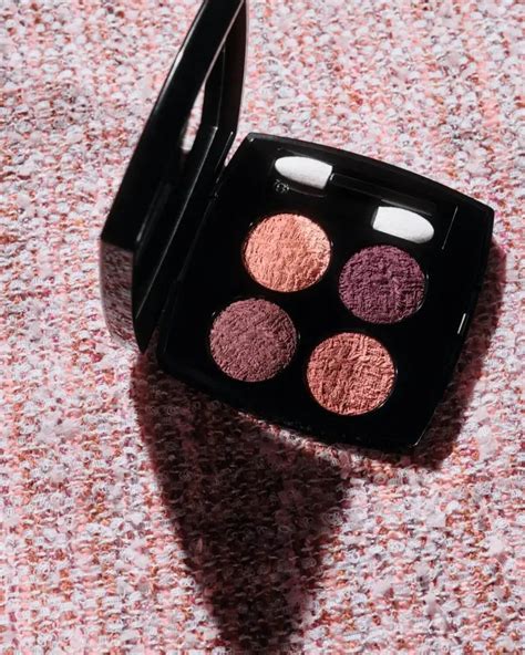 chanel tweed eyeshadow fall 2022|Chanel makeup 2022.